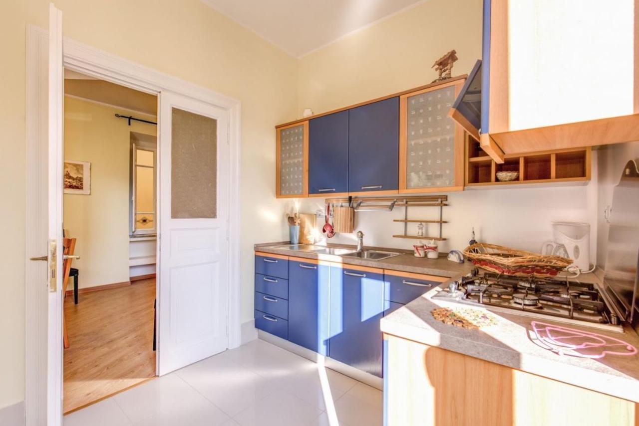 Lovely 4-Bedroom Apartment 30M Sangiovanni Metro โรม ภายนอก รูปภาพ