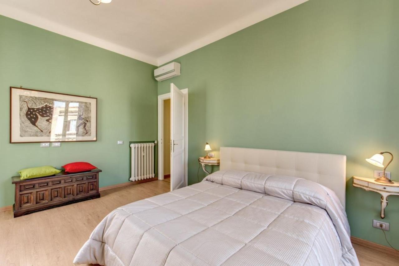 Lovely 4-Bedroom Apartment 30M Sangiovanni Metro โรม ภายนอก รูปภาพ