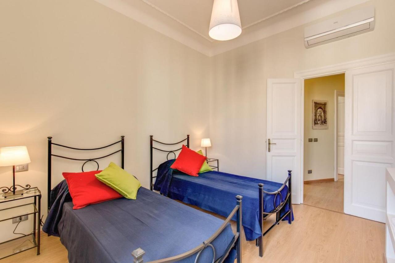 Lovely 4-Bedroom Apartment 30M Sangiovanni Metro โรม ภายนอก รูปภาพ