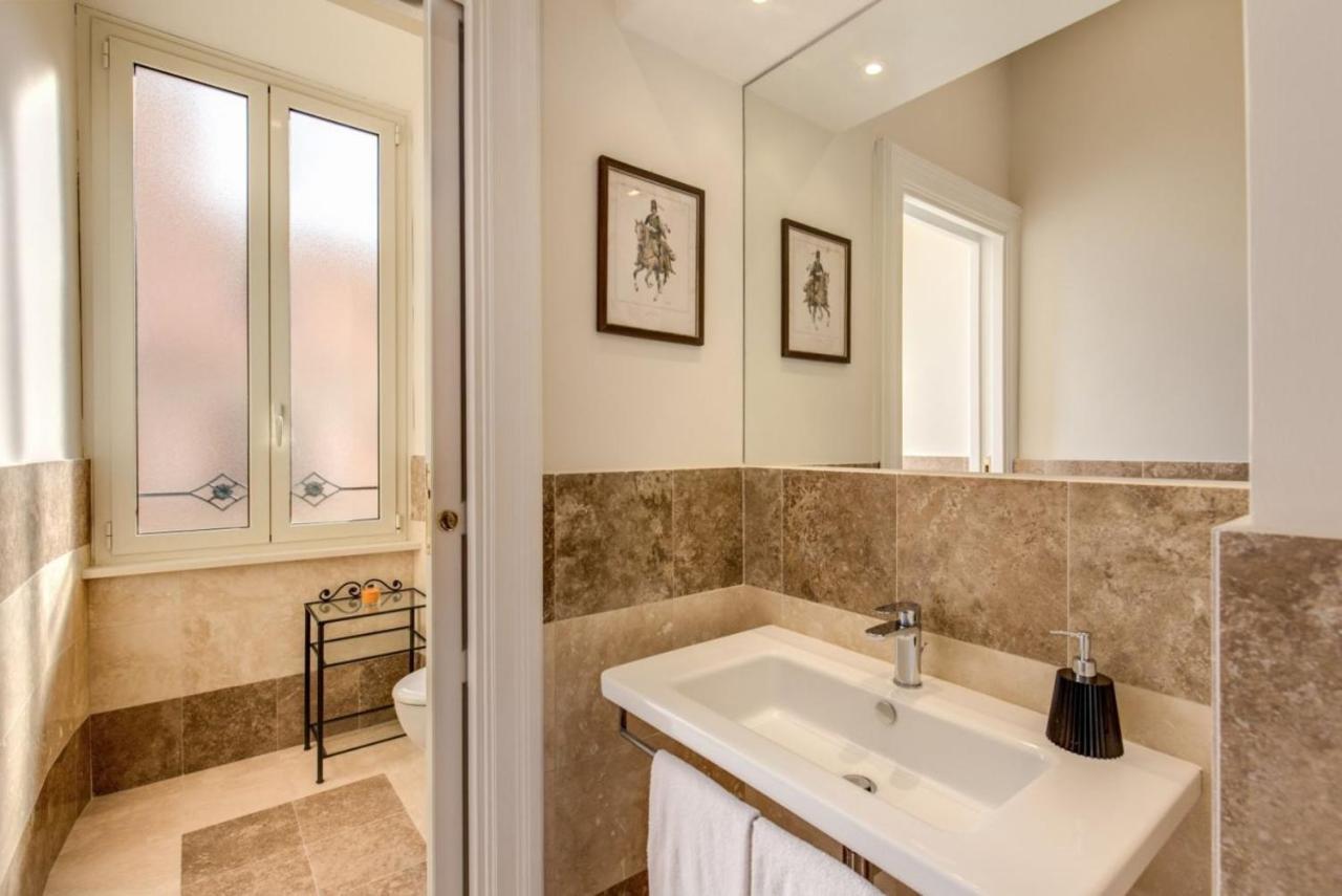 Lovely 4-Bedroom Apartment 30M Sangiovanni Metro โรม ภายนอก รูปภาพ